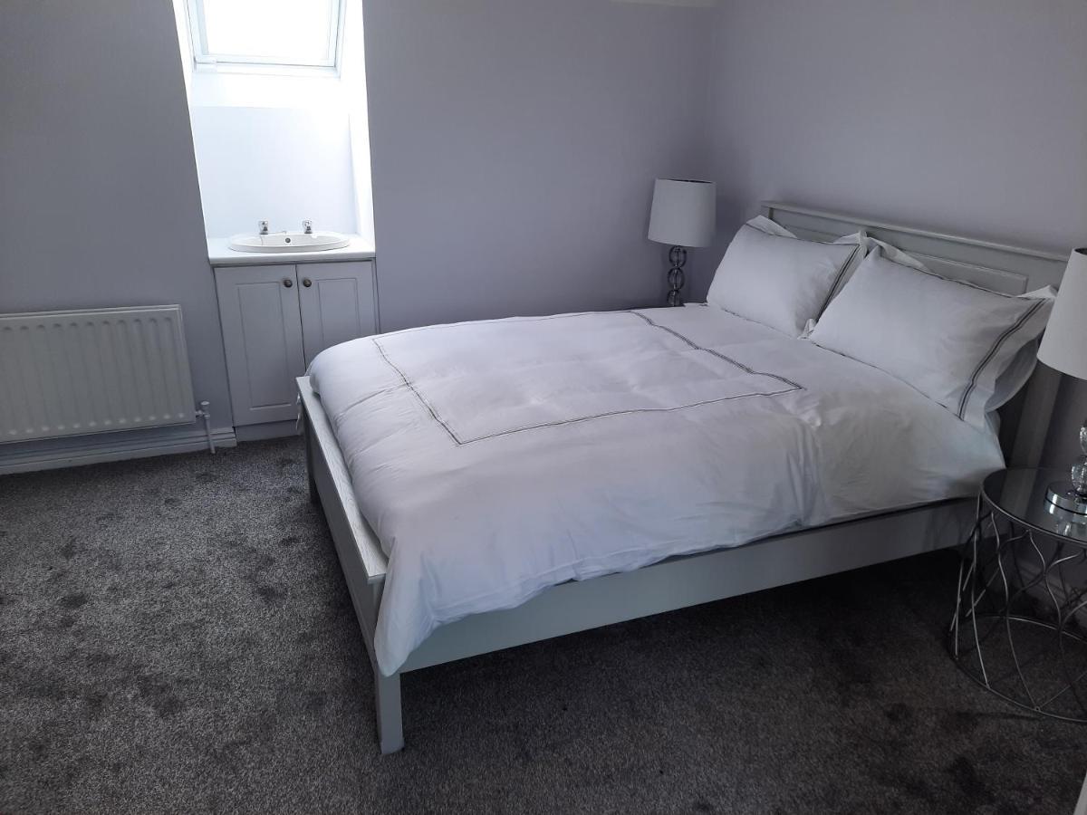 4 Bedroom, 15 Min To Limerick City Quiet Retreat. Esterno foto