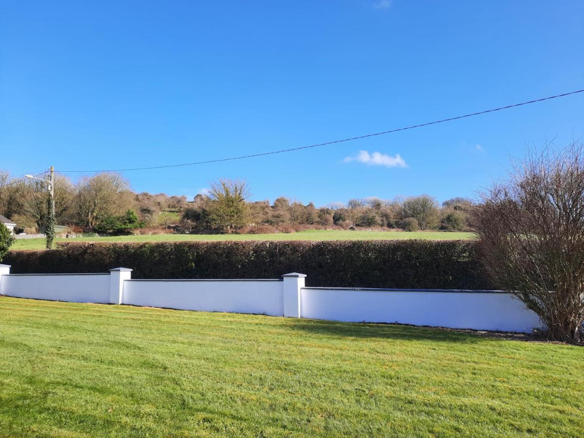 4 Bedroom, 15 Min To Limerick City Quiet Retreat. Esterno foto