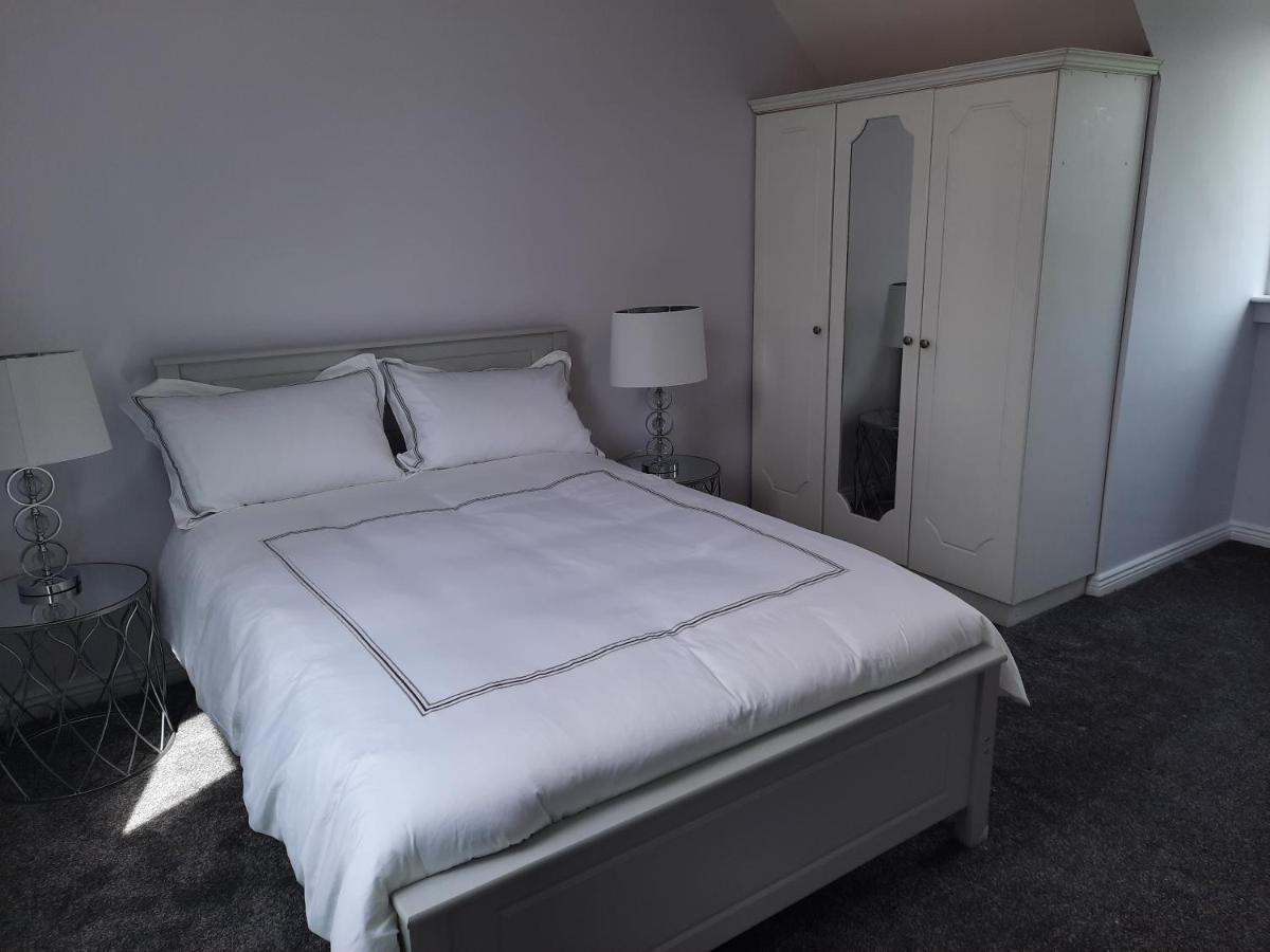 4 Bedroom, 15 Min To Limerick City Quiet Retreat. Esterno foto