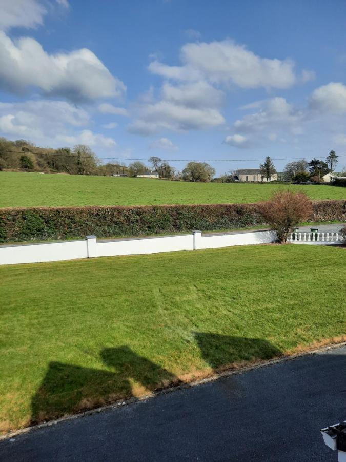 4 Bedroom, 15 Min To Limerick City Quiet Retreat. Esterno foto