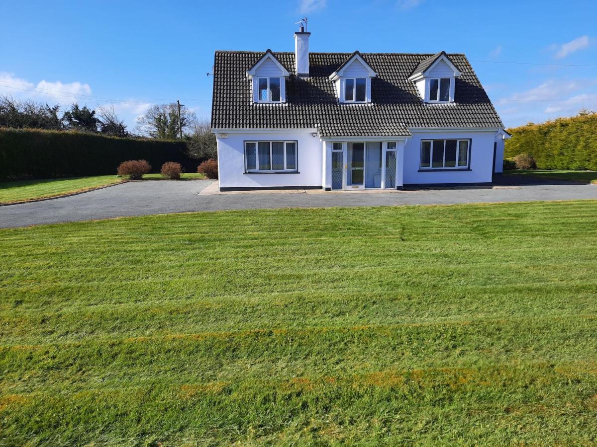 4 Bedroom, 15 Min To Limerick City Quiet Retreat. Esterno foto